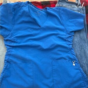 2x Vera Bradley Vivid Blue Short Sleeve Scrub Tops Size small